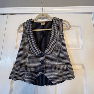 Antro Vest